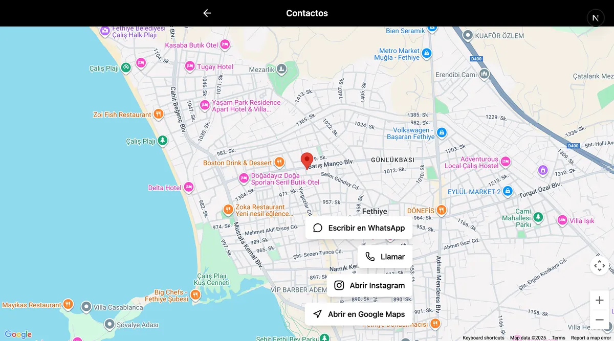 Restaurant QR menu website showing food items with photos